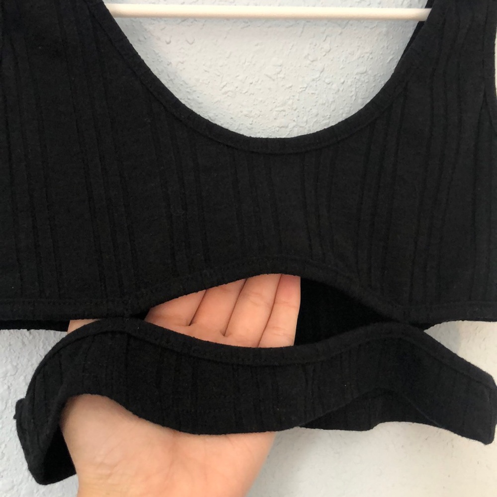 SOLD — women’s cut-out bralette crop top - Picture 2 of 4